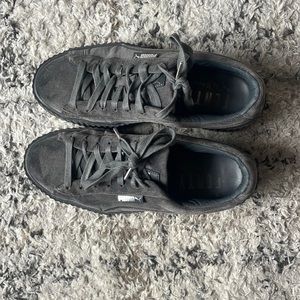 Fenty Puma velvet creeper sneakers (9.5 M)